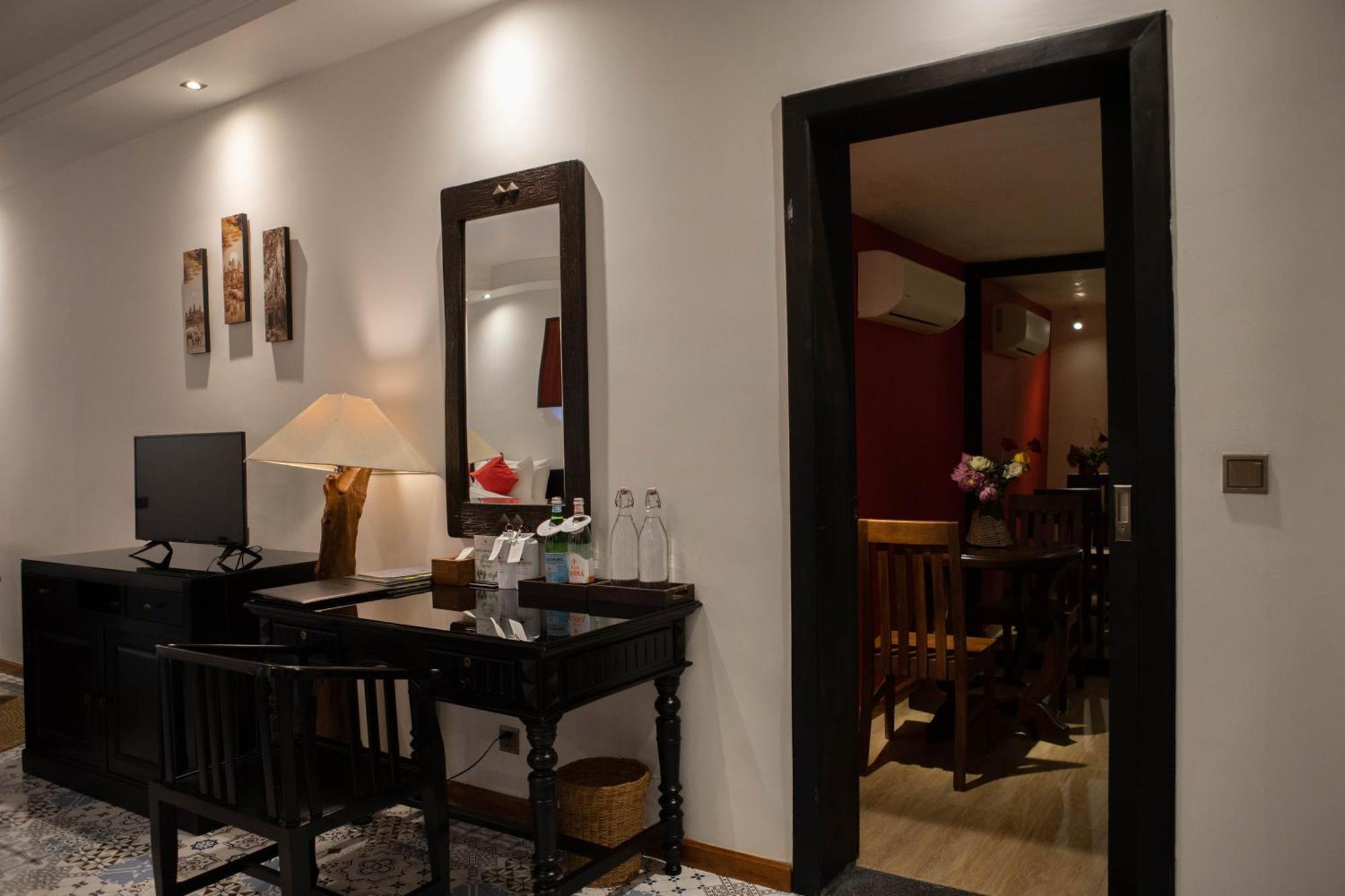 La Rose Suites Phnom Penh Bagian luar foto