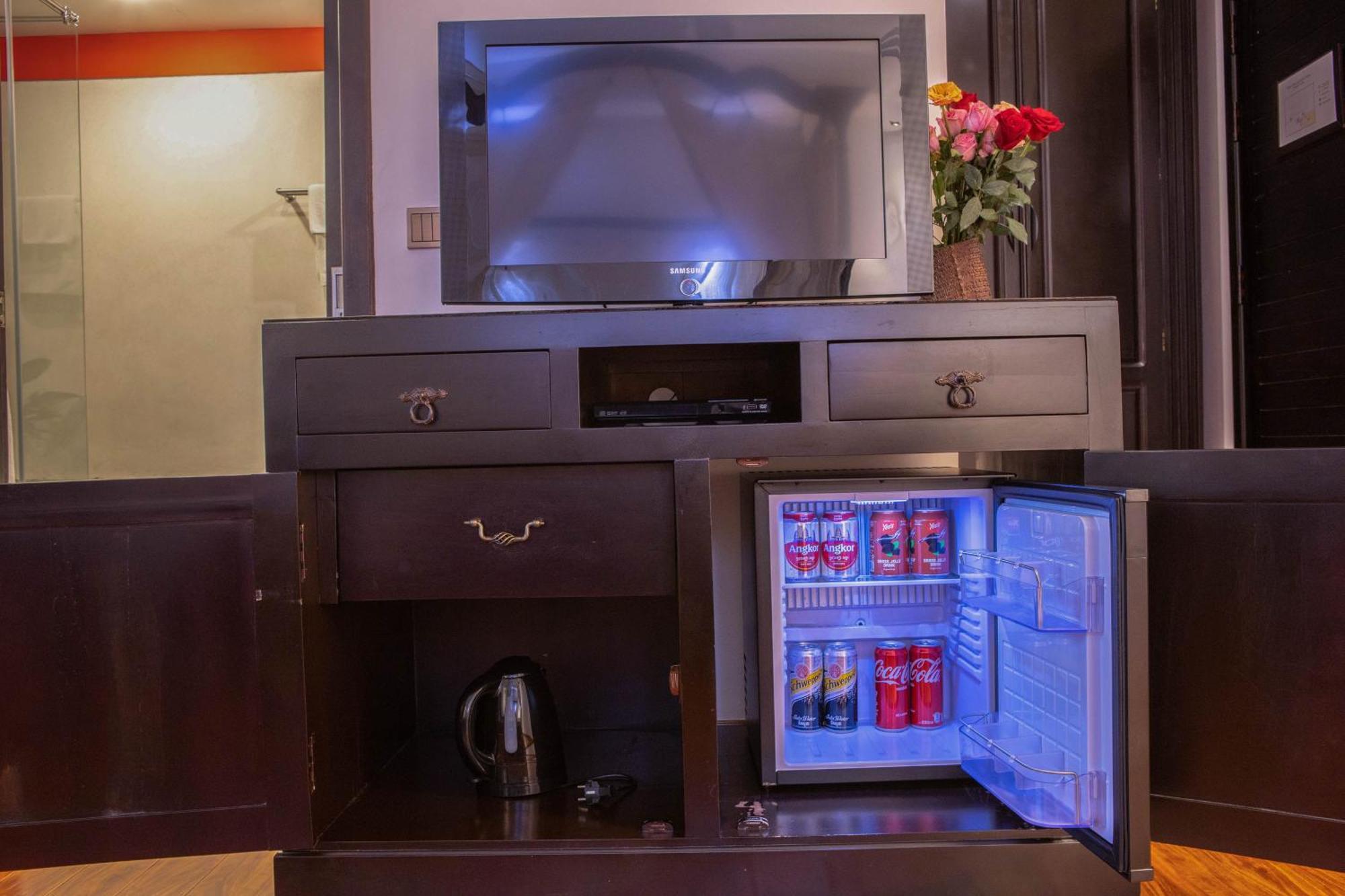 La Rose Suites Phnom Penh Bagian luar foto