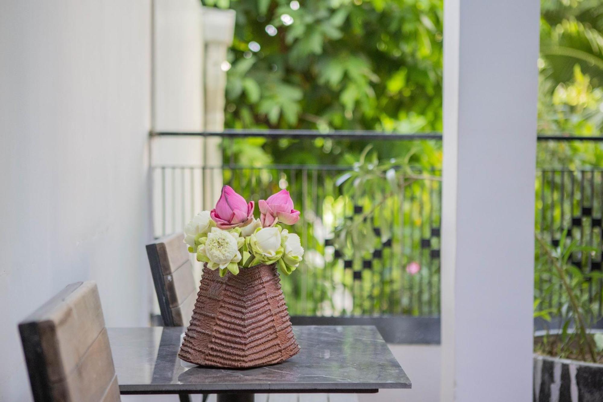 La Rose Suites Phnom Penh Bagian luar foto